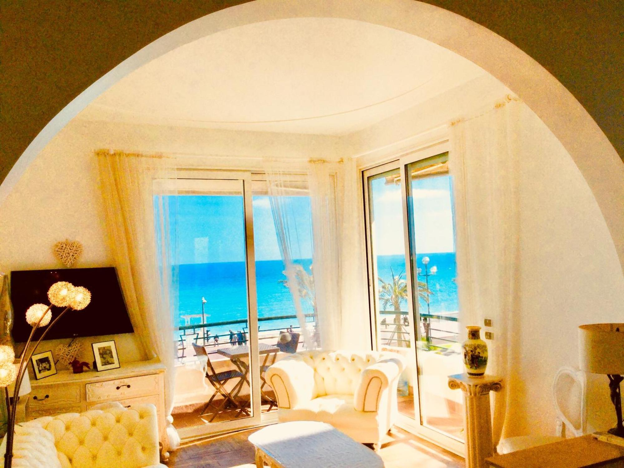Endless Stunning Mediterranean Sea Views Promenade Des Anglais นีซ ภายนอก รูปภาพ