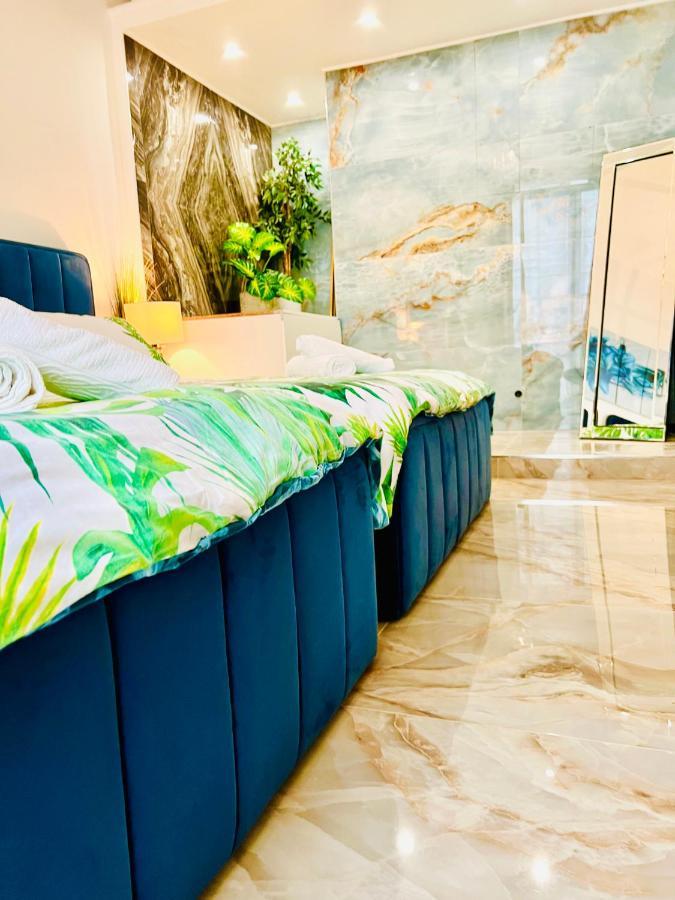 Endless Stunning Mediterranean Sea Views Promenade Des Anglais นีซ ภายนอก รูปภาพ